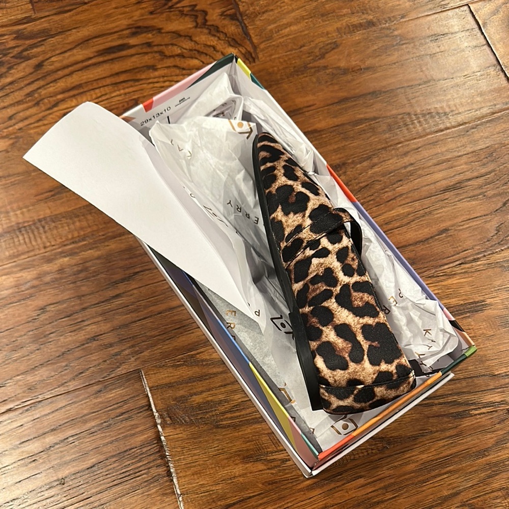 Katy Perry Evie Mary Jane Flats - Picture 2 of 2